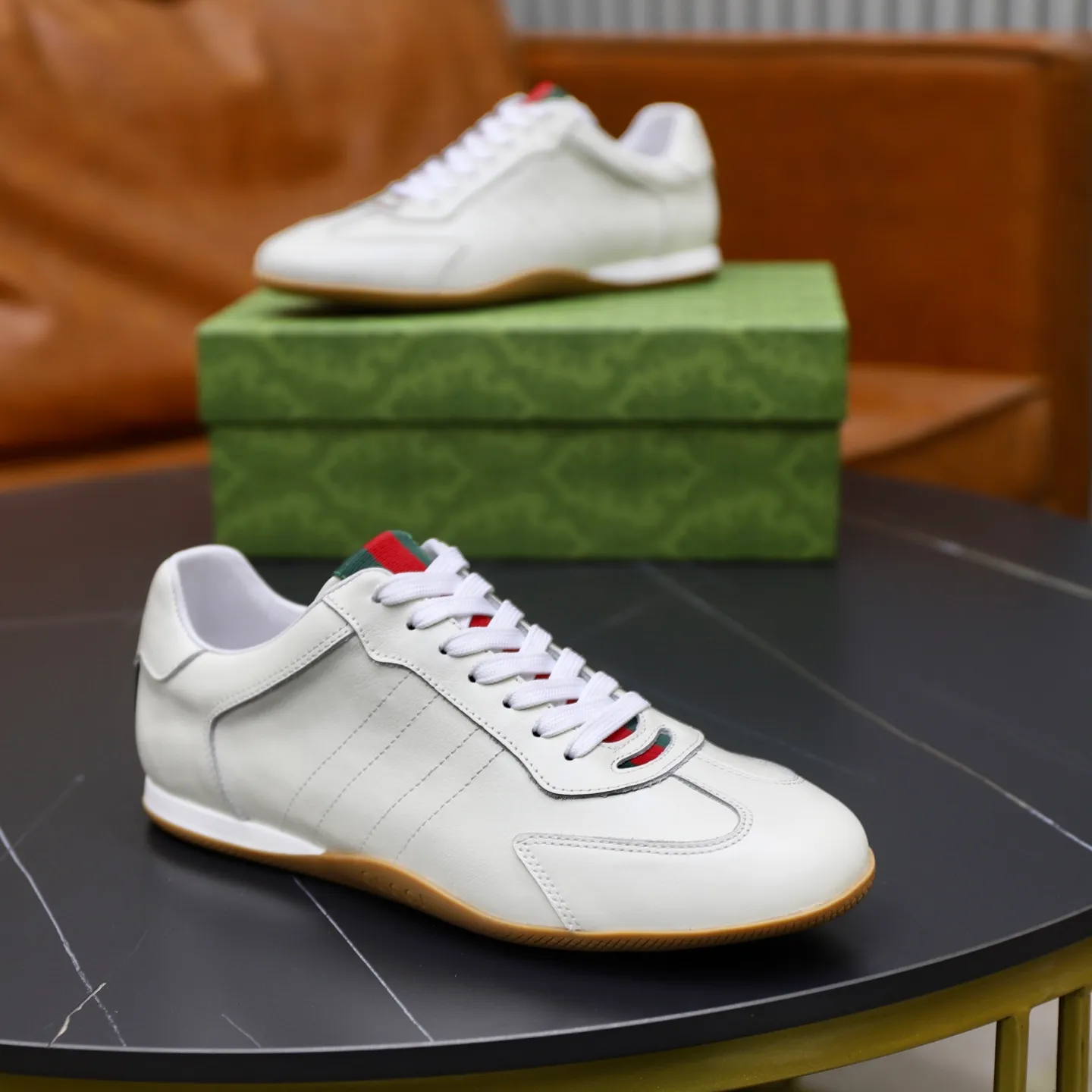 Ex-factory price: 462💰🙅‍♂️🙅‍♂️🙅‍♂️ Brand: Gucci GUCCi Standard code: 38-44 (45 customized) Grade: Same as the official website Material: Original cowhide surface Comfortable and breathable pigskin lining Lightweight and wear-resistant sports outsole Style category: Men's fashionable casual shoes Running sneakers Distinguished luxury brand elements Top luxury Color: actual picture color